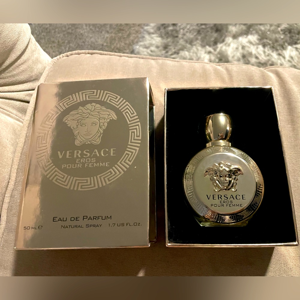 Versace Eros Pour Femme - 1.7oz. 50mL